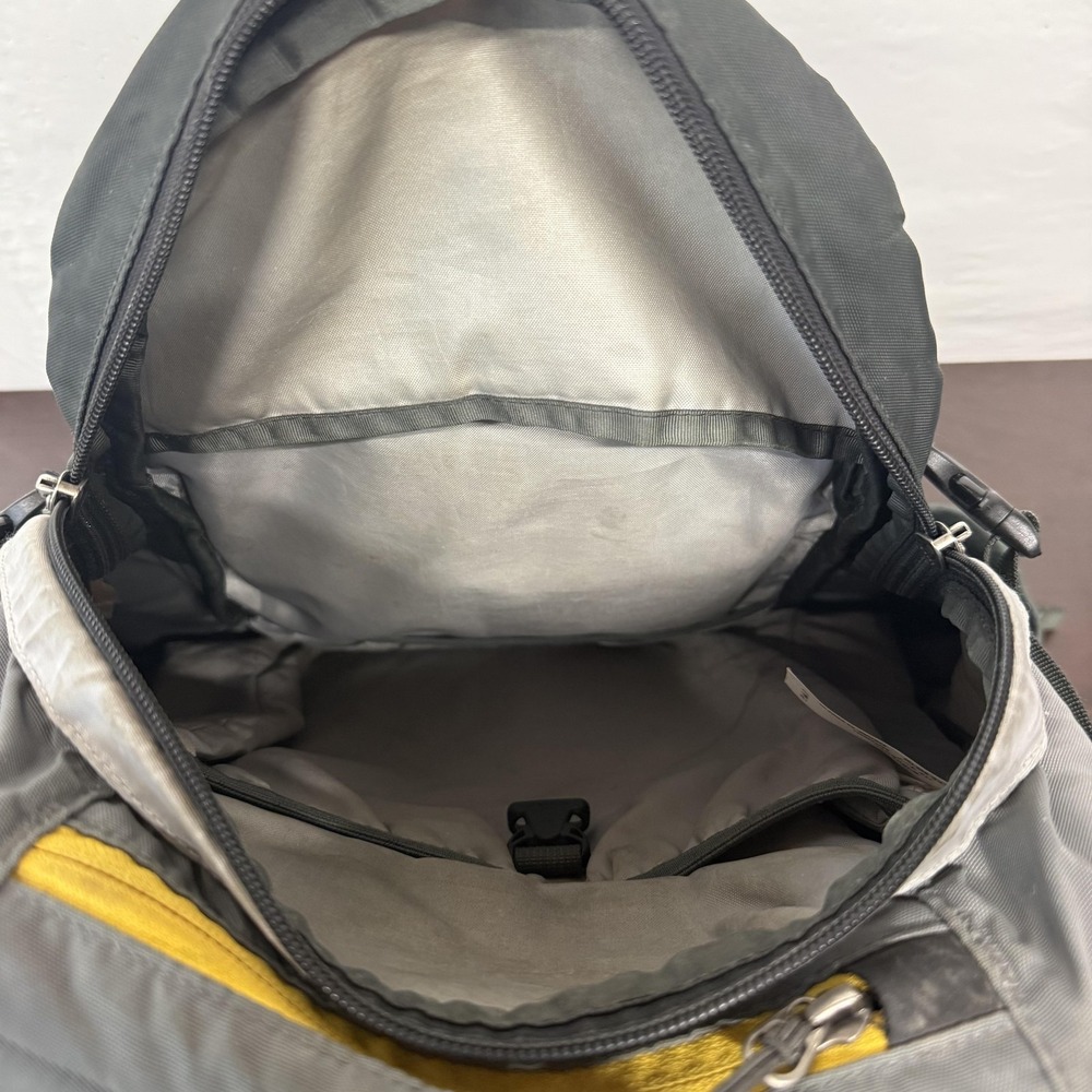 Patagonia Backpack Gray Chacabuco 32L Nylon Soft Case Laptop Daypack - Picture 5 of 11